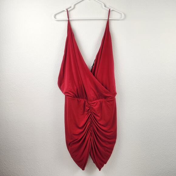 Retrofete Kai Dress in Red Size Large NWT Bodycon Ruched V Neck Open Back Mini - Picture 3 of 11